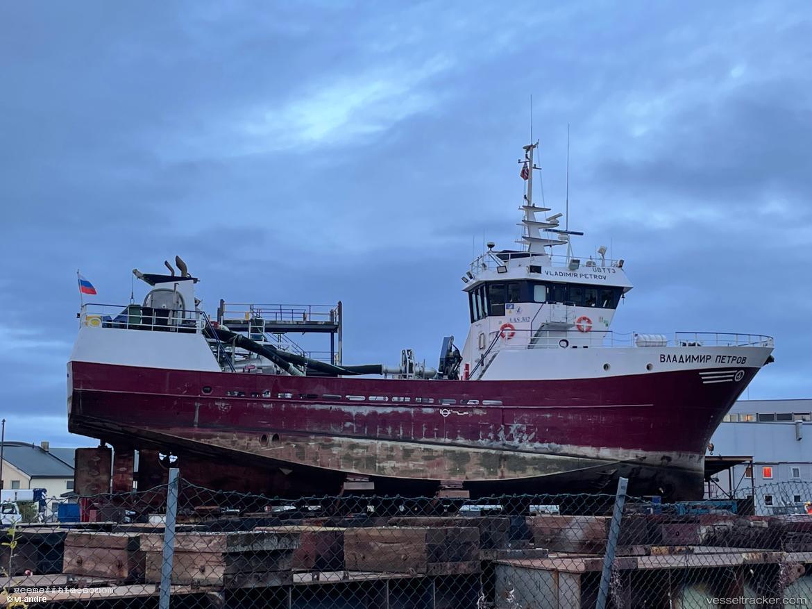 Vladimir-Petrov - Fish Carrier vessel registered in Russia