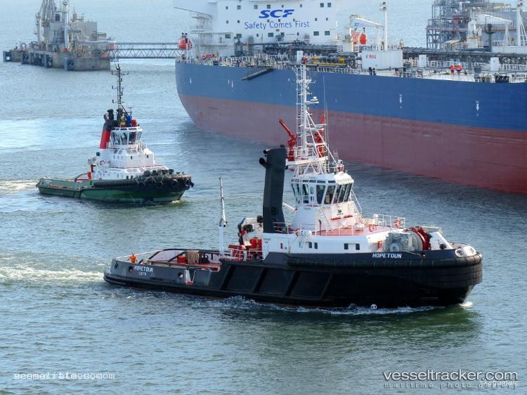 Hopetoun - Tug vessel registered in United Kingdom
