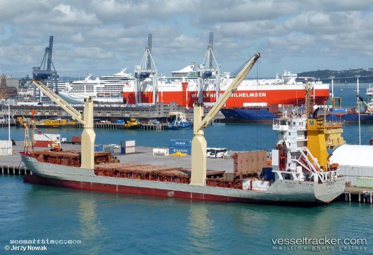 Papa-Mau - Multi Purpose Carrier vessel registered in Antigua and Barbuda