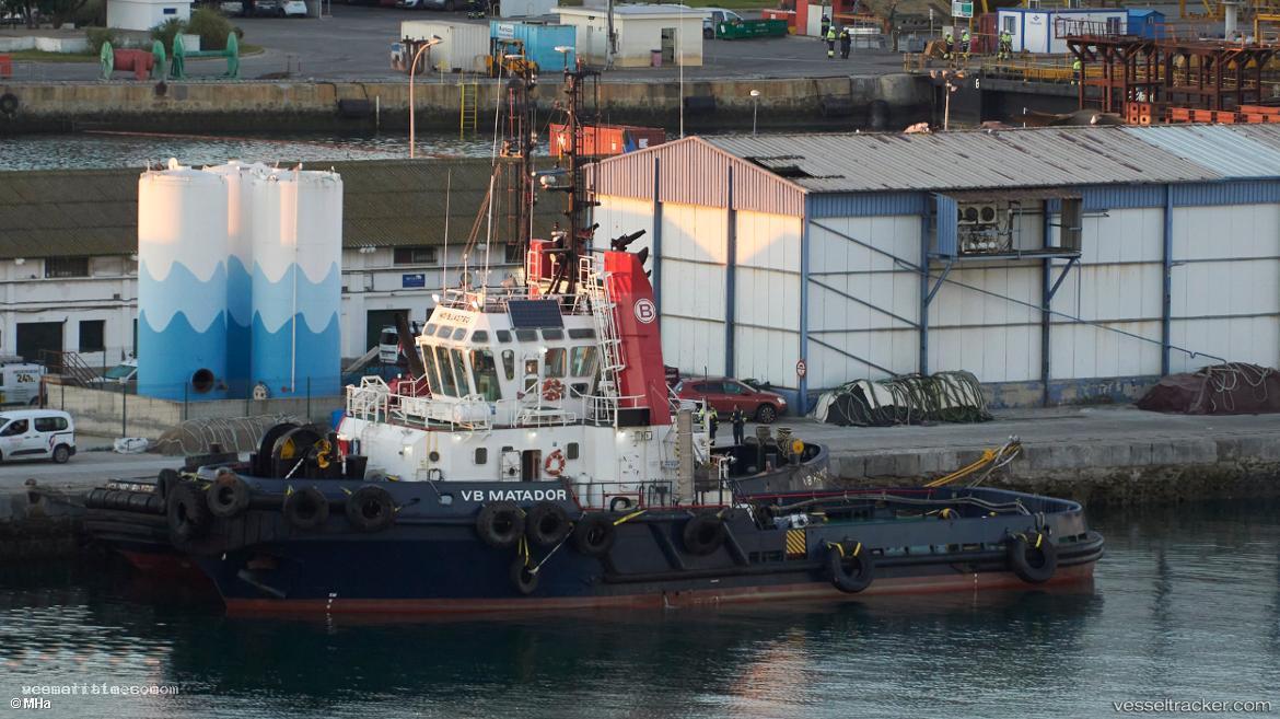 Vb-Matador - [tug.fire_fighting_tug] vessel registered in Saint Vincent and the Grenadines