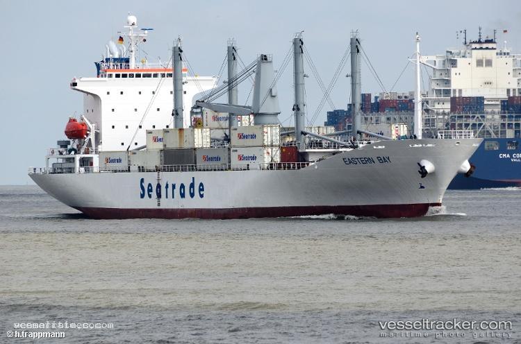 Frio-Galicia - Refrigerated Cargo Ship vessel registered in Panama