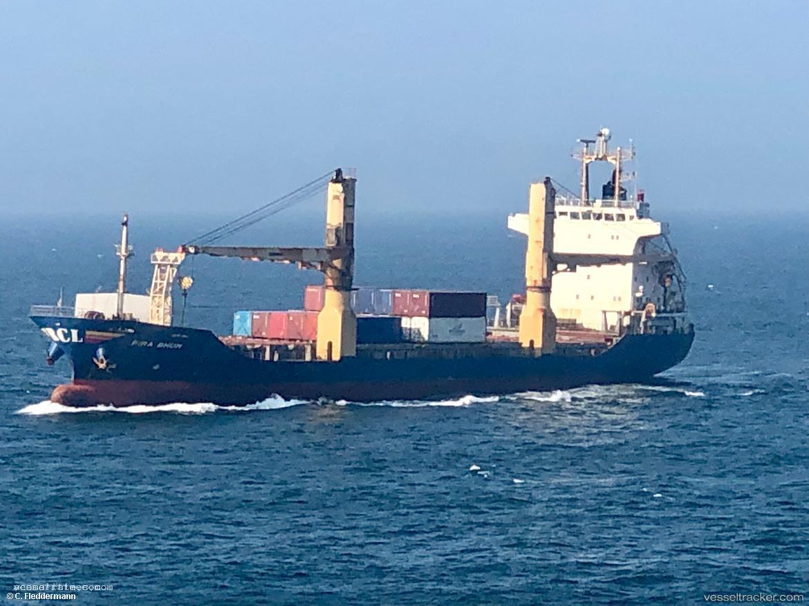 Pira-Bhum - Container Ship vessel registered in Singapore