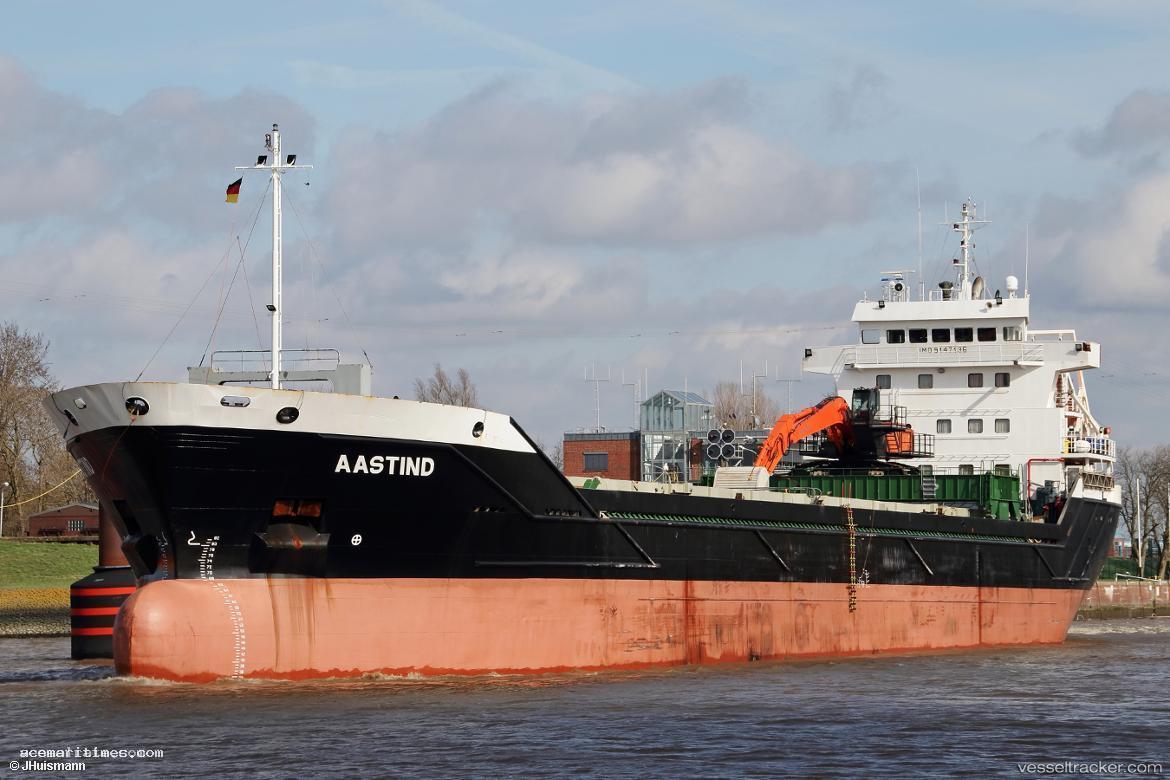 Aastind - Aggregates Carrier vessel registered in Gibraltar