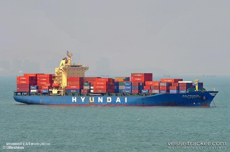 Phoenix-D - Container Ship vessel registered in Panama