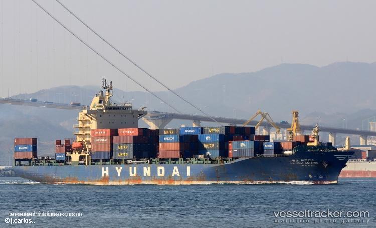 Advance - Container Ship vessel registered in Panama