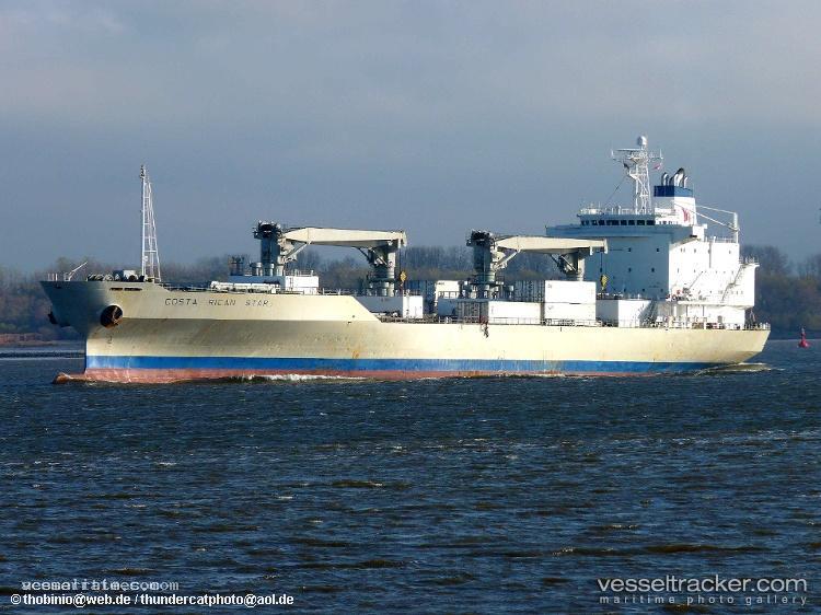 Costa-Rican-Star - Refrigerated Cargo Ship vessel registered in Liberia