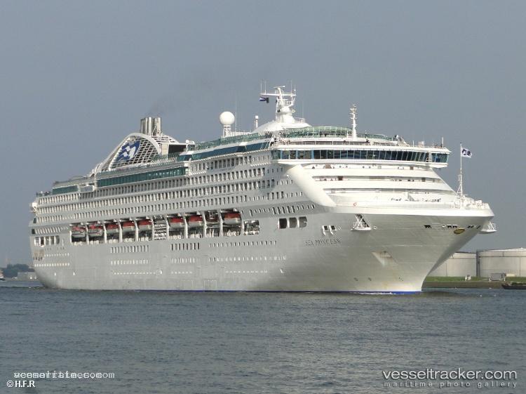 Dream - Cruise Ship vessel registered in Liberia