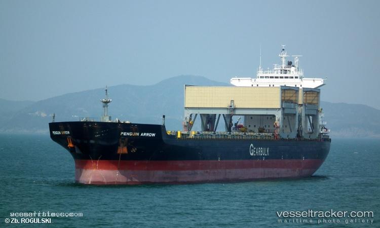 Penguin-Arrow - Multi Purpose Carrier vessel registered in Bahamas
