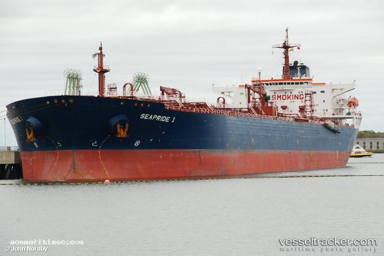 Alba-Marina - [oil_and_chemical_tanker.fso] vessel registered in Italy