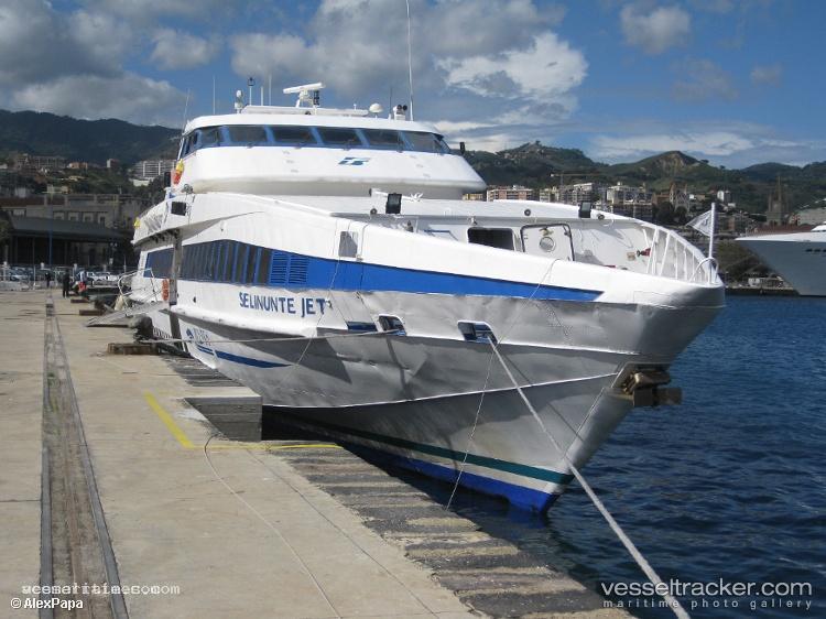 Selinunte-Jet - Passenger Ship vessel registered in Italy