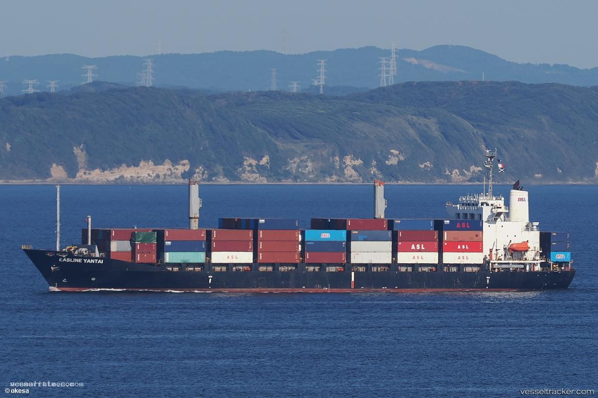 Easline-Yantai - Container Ship vessel registered in Panama