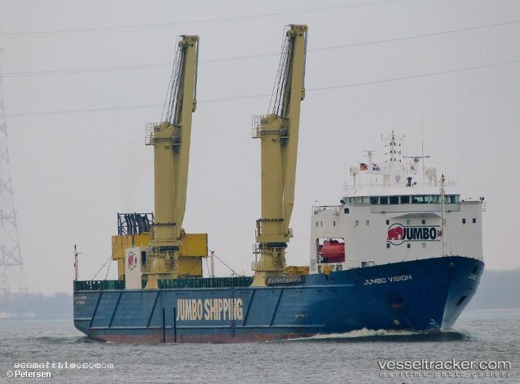 Jumbo-Vision - Heavy Load Carrier vessel registered in Netherlands