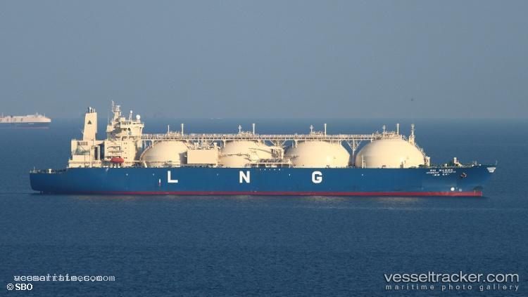 Hyundai-Cosmopia - Lng Tanker vessel registered in Marshall Islands