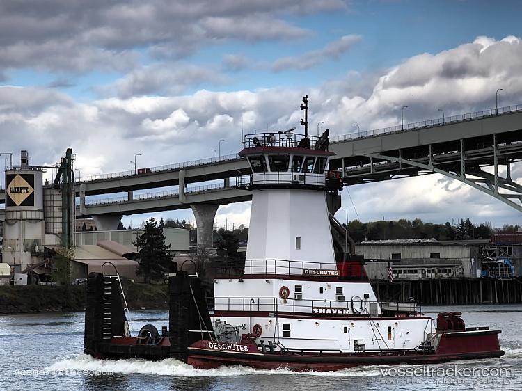 Deschutes - Service Ship vessel registered in United States of America