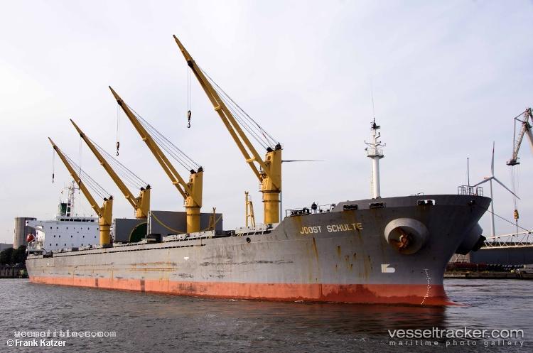 Kiana - Bulk Carrier vessel registered in Panama