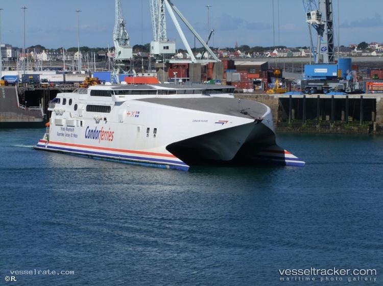 Champion-Jet-3 - Passenger Ro Ro Cargo Ship vessel registered in Cyprus