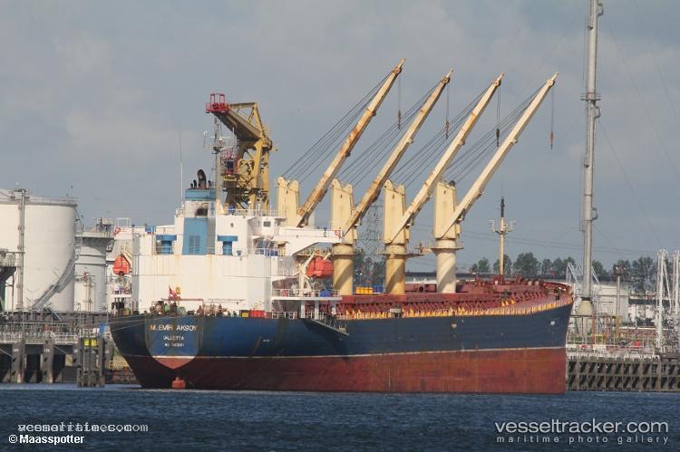 Lady-Flora - Bulk Carrier vessel registered in Panama