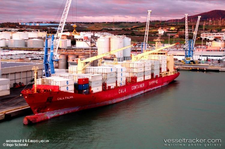 Cala-Palma - Refrigerated Cargo Ship vessel registered in Italy