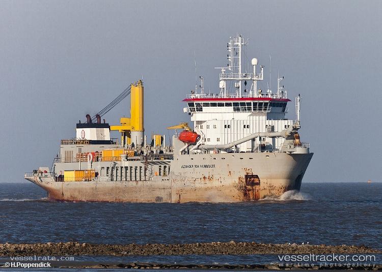 Alexander-V-Humboldt - Hopper Dredger