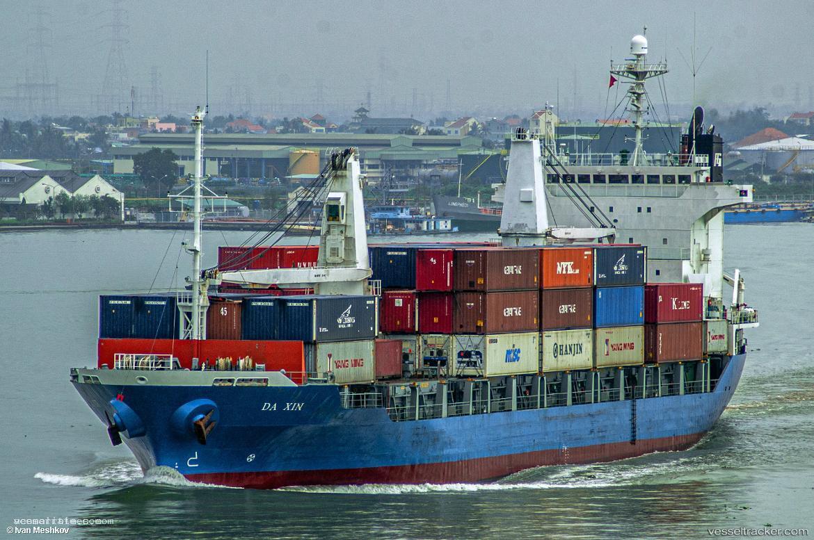 Km-Tanto-Raya - Container Ship vessel registered in Indonesia