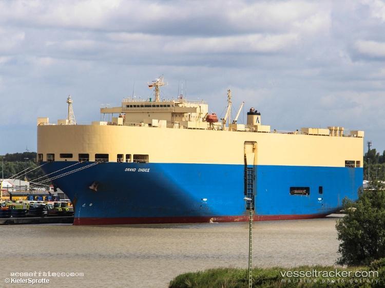 Grand-Choice - Vehicles Carrier vessel registered in Panama