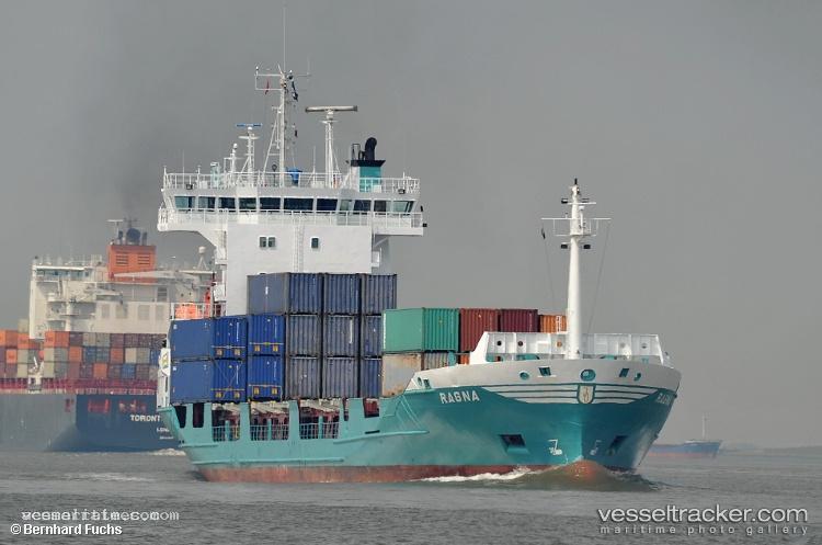 Ragna - Container Ship vessel registered in Germany