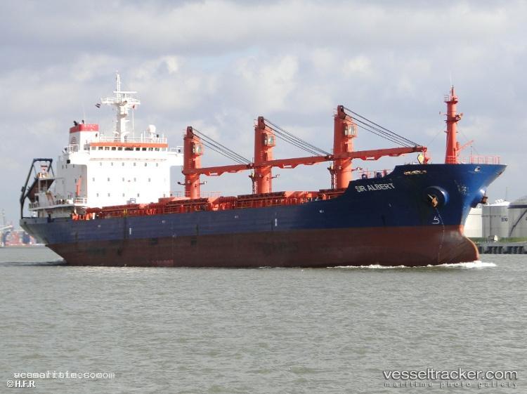 Golden-Sea - Bulk Carrier vessel registered in Panama