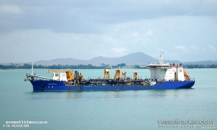 Andromeda-V - Hopper Dredger vessel registered in Singapore