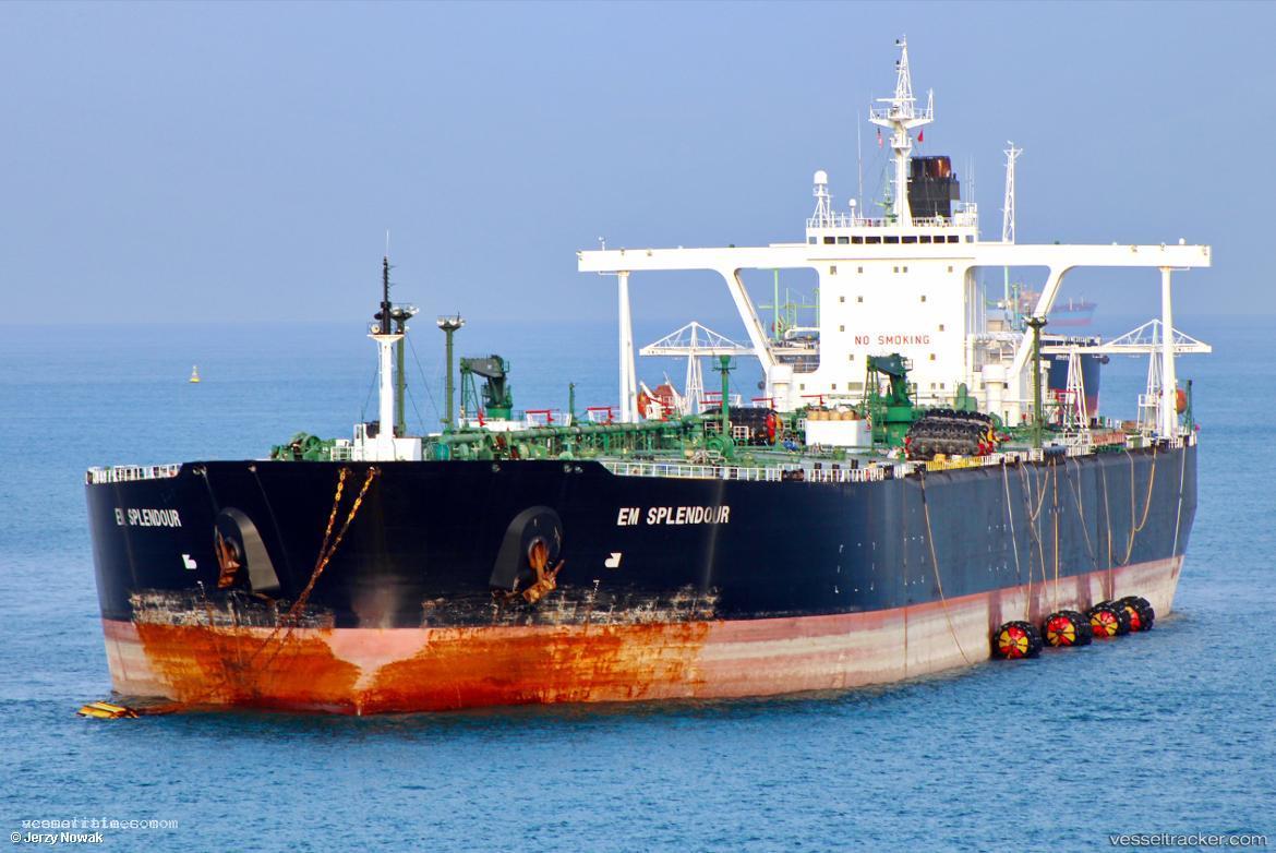 Em-Splendour - [oil_and_chemical_tanker.fso] vessel registered in Marshall Islands