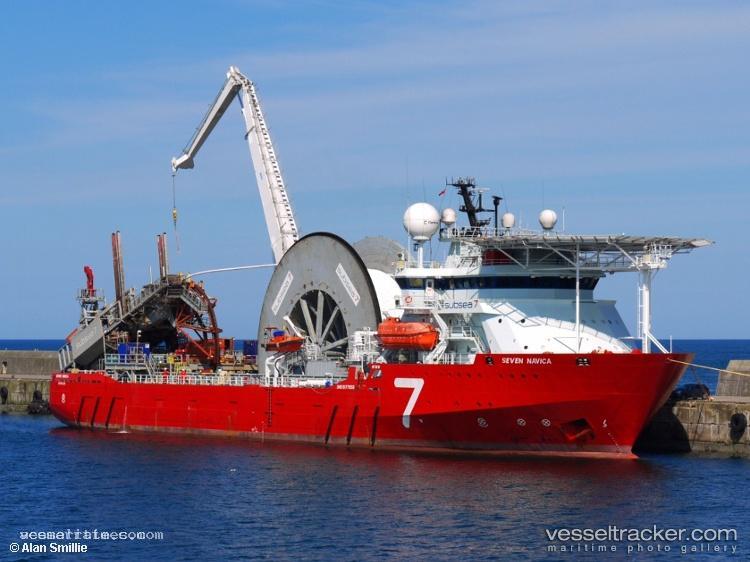 Seven-Navica - Pipe Layer vessel registered in United Kingdom