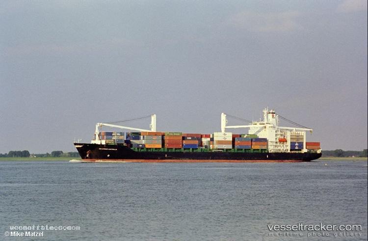 Myd-Hangzhou - Container Ship vessel registered in Liberia