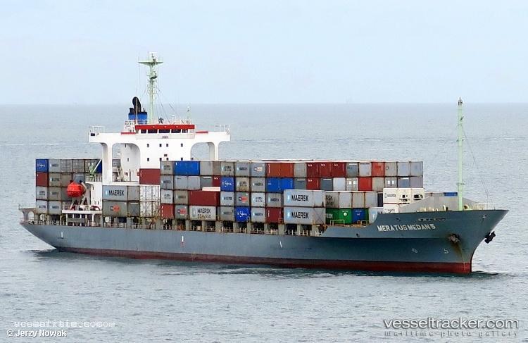Meratus-Medan-5 - Container Ship vessel registered in Panama
