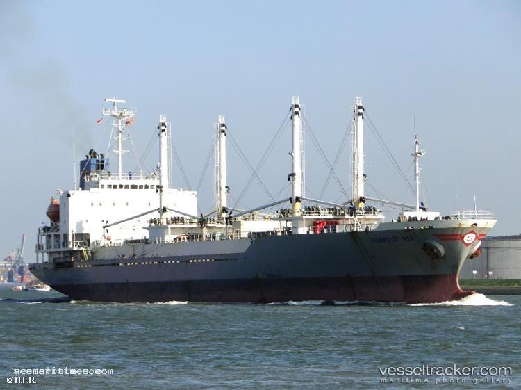 Aracena-Carrier - Refrigerated Cargo Ship vessel registered in Marshall Islands