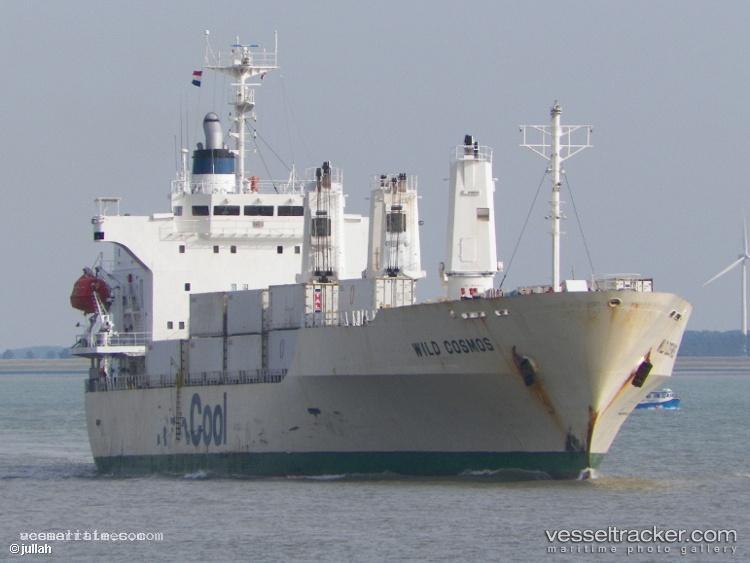 Wild-Cosmos - Refrigerated Cargo Ship vessel registered in Bahamas