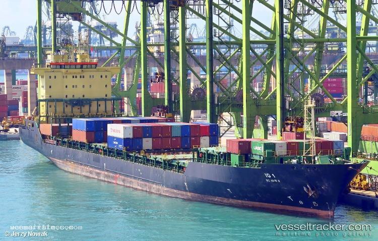 Psa-Sustainability - Container Ship vessel registered in Singapore