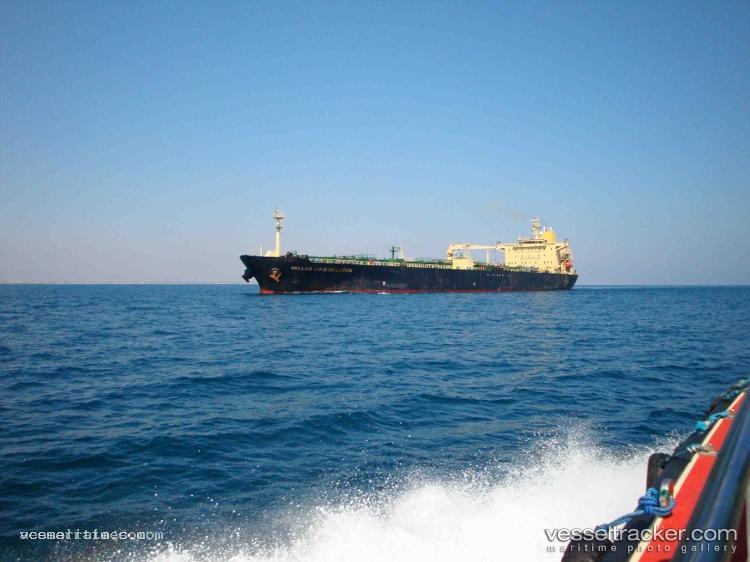 M.t-Ragnar - Oil Products Tanker vessel registered in Panama
