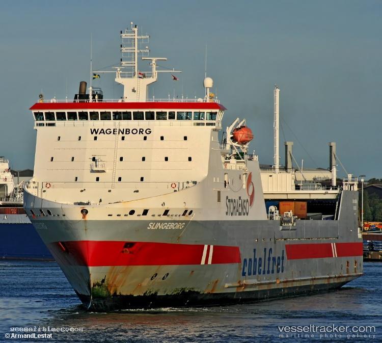 Maxine - Ro Ro Cargo Ship vessel registered in United Kingdom