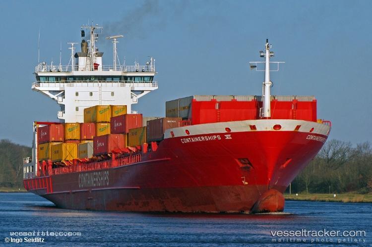 Containerships-6 - Container Ship vessel registered in Germany