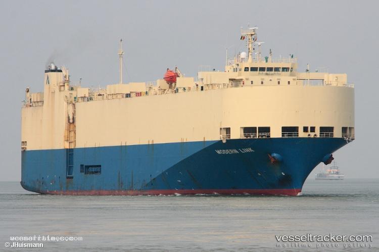 Modern-Link - Vehicles Carrier vessel registered in Panama