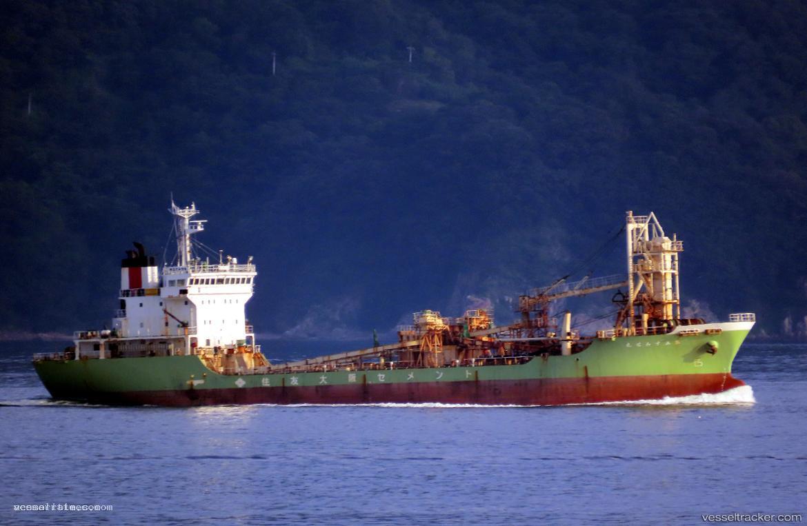 Sumisemaru-No.5 - Cement Carrier vessel registered in Japan