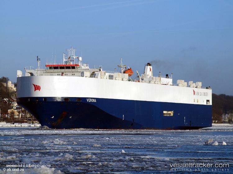 Saic-Anji-Phoenix - Vehicles Carrier vessel registered in Hong Kong