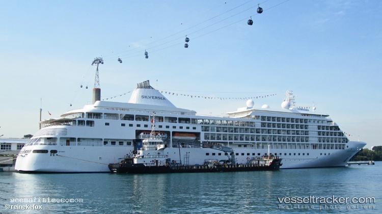 Silver-Shadow - Cruise Ship vessel registered in Bahamas