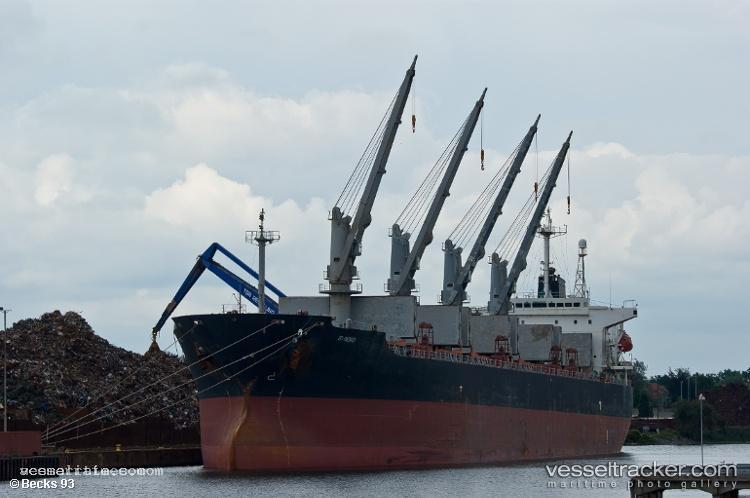 Crown-Voyager - Bulk Carrier vessel registered in Bangladesh