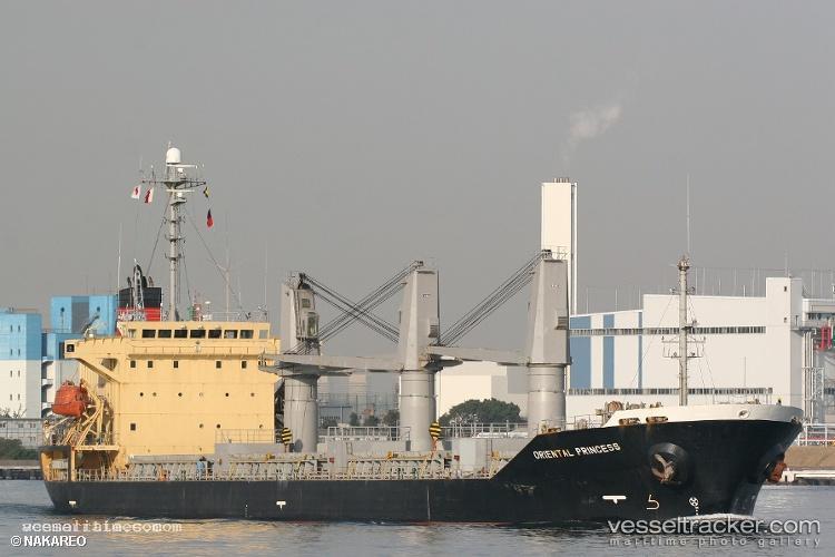 Highland-a - Bulk Carrier