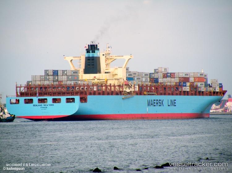 Msc-York-Vii - Container Ship vessel registered in Liberia