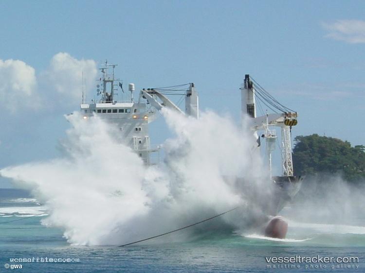 Red-Rock - Deck Cargo Ship vessel registered in Indonesia