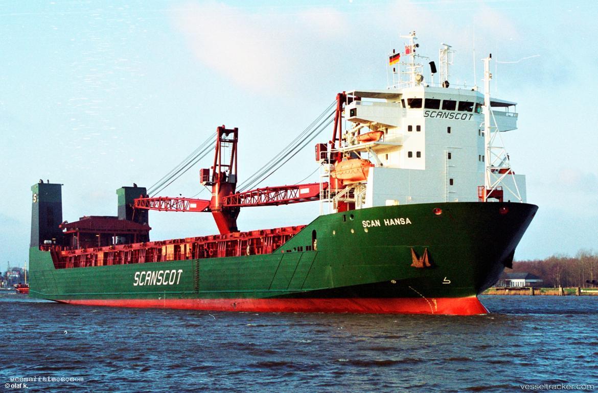 Oil-Tender2 - Ro Ro Cargo Ship vessel registered in Saint Vincent and the Grenadines