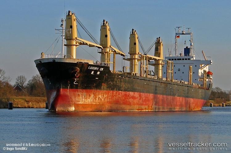 Helen-Bulker - Bulk Carrier vessel registered in Panama