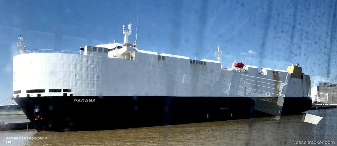 Parana - Hopper Dredger vessel registered in Netherlands