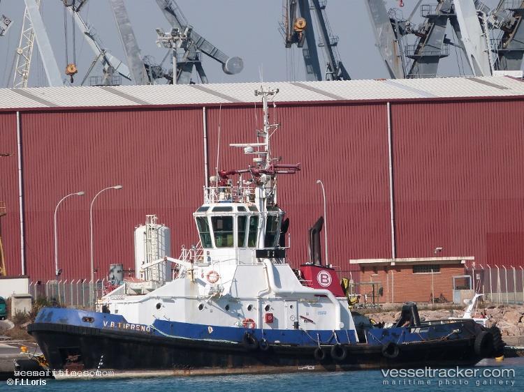 V.b.tirreno - Tug vessel registered in Spain